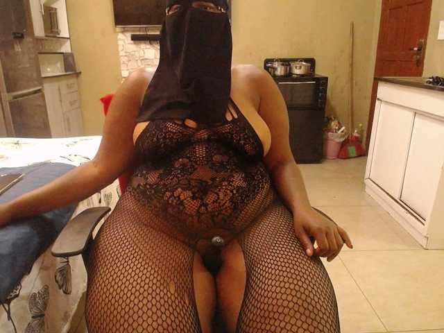 Assqueen90 live webcam show