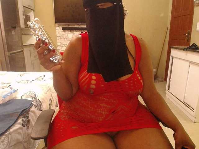 Wildcurves90 live webcam show