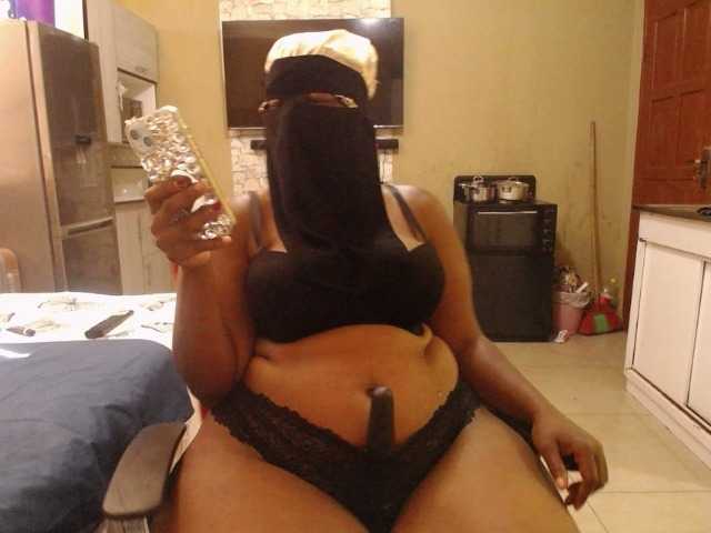 Assqueen90 live webcam show