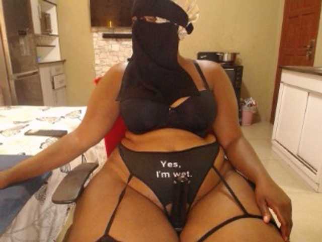 Wildcurves90 live webcam show