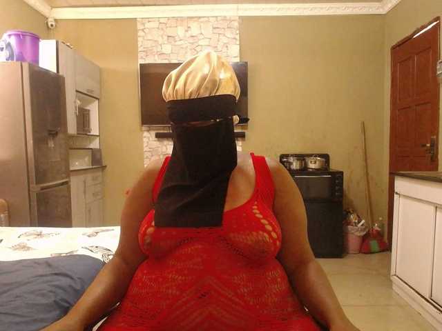 Assqueen90 live webcam show