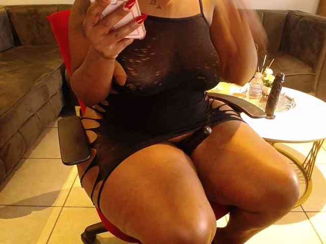 Assqueen90 webcam