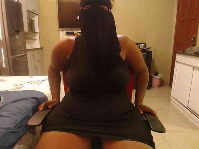 Wildcurves90 Live Webcam on BongaCams