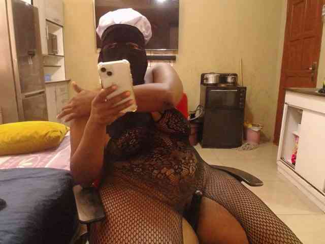 Wildcurves90 Live Webcam on BongaCams