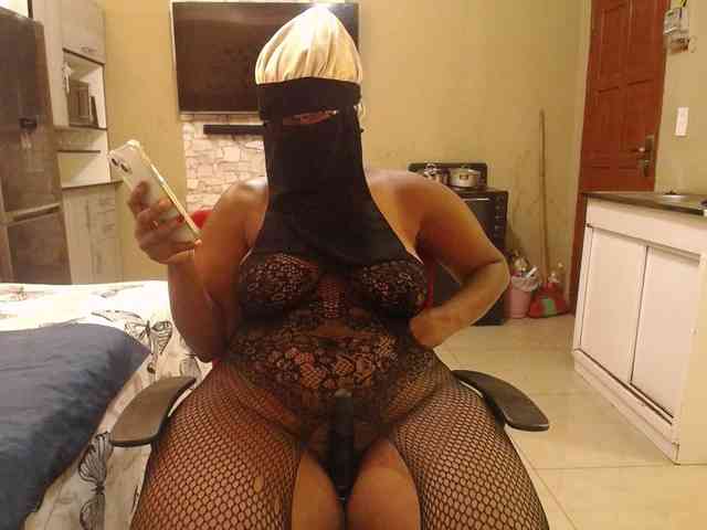 Assqueen90's cam show statistics and live stream