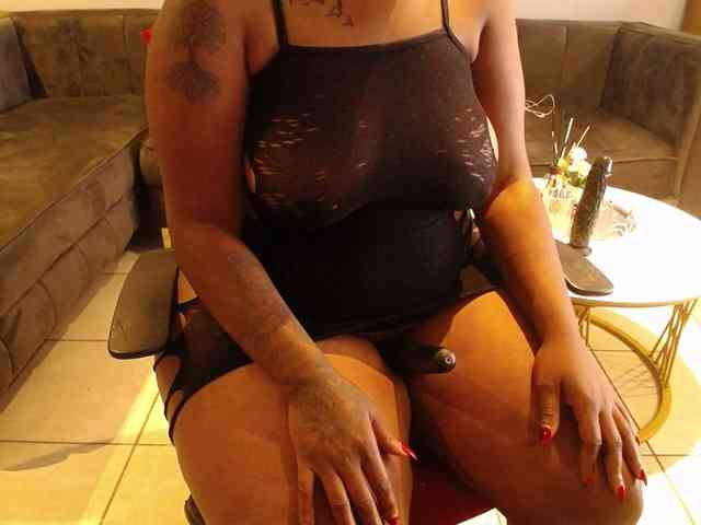 Assqueen90 webcam