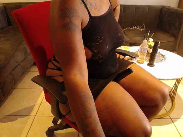Assqueen90 webcam
