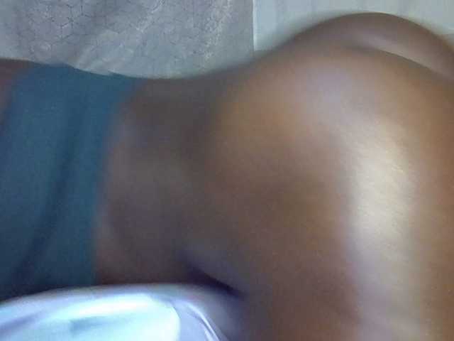 desirdoll23 live webcam show