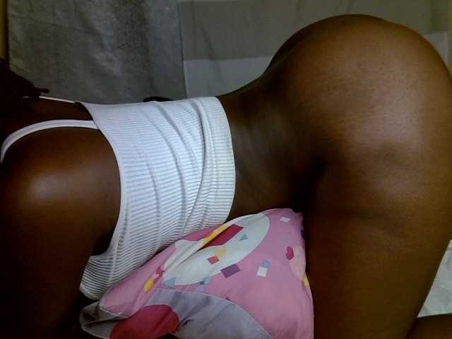 desirdoll23 live cam on BongaCams