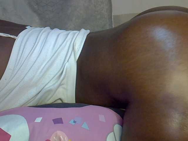 desirdoll23 live webcam show