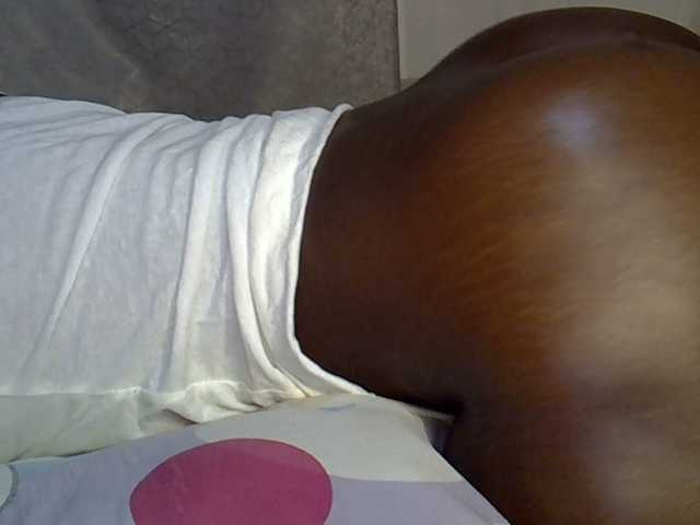 desirdoll23 live cam