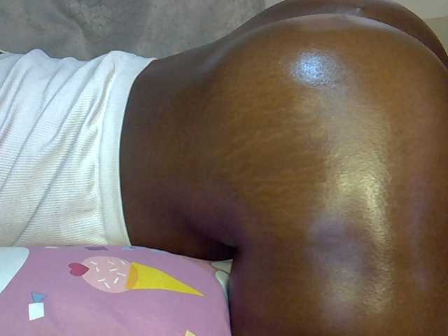 desirdoll23 live webcam show