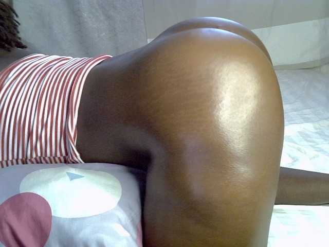 desirdoll23 live cam on BongaCams