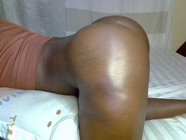 desirdoll23 live cam on BongaCams