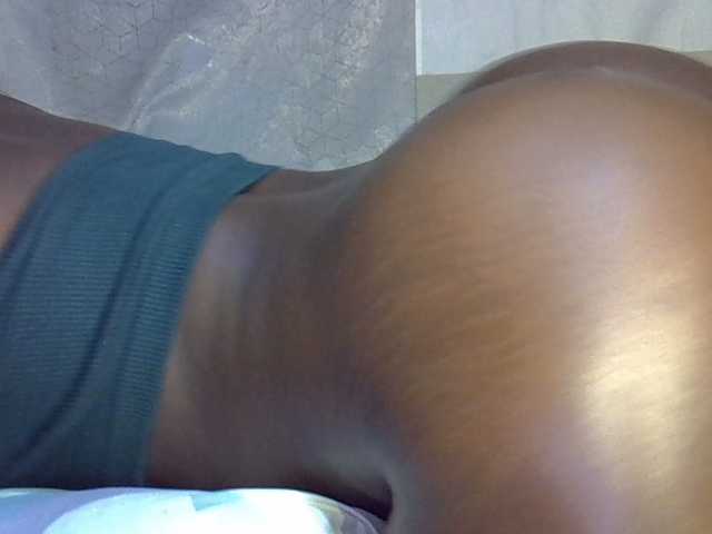 desirdoll23 live webcam show