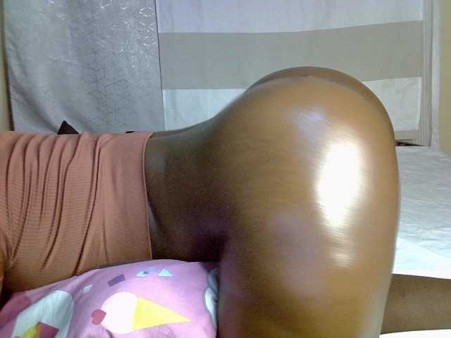 desirdoll23 live cam on BongaCams