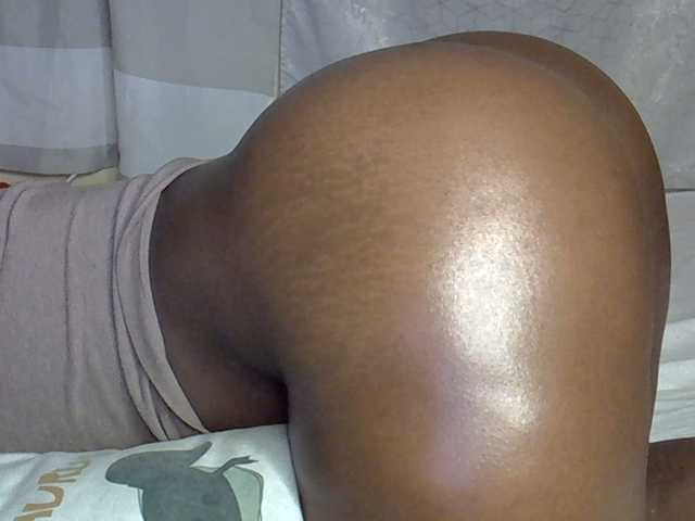 desirdoll23 live cam on BongaCams