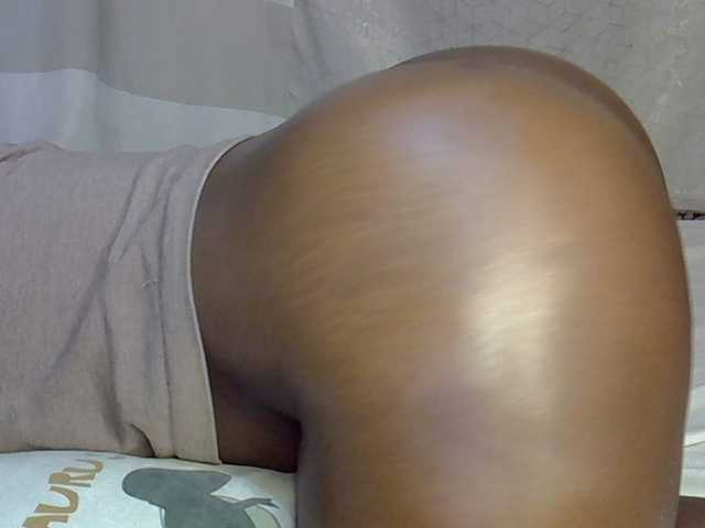 desirdoll23 live cam on BongaCams
