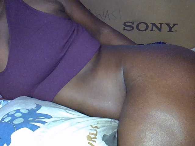 desirdoll23 live cam on BongaCams