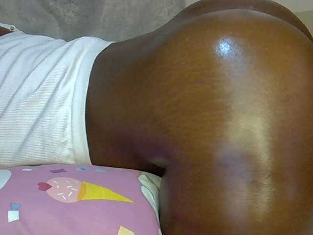 desirdoll23 live webcam show