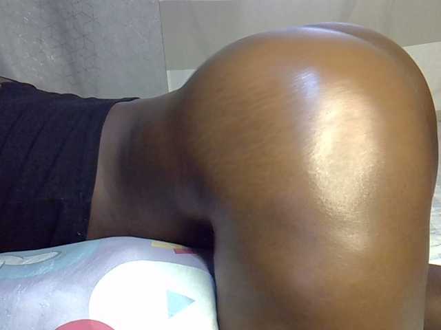 desirdoll23 live cam on BongaCams
