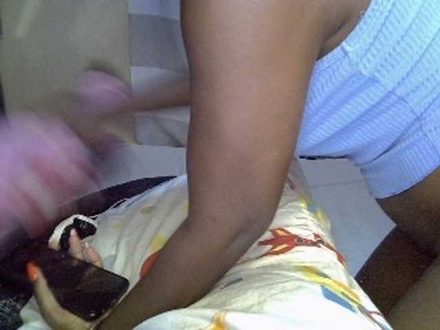 desirdoll23 live cam on BongaCams