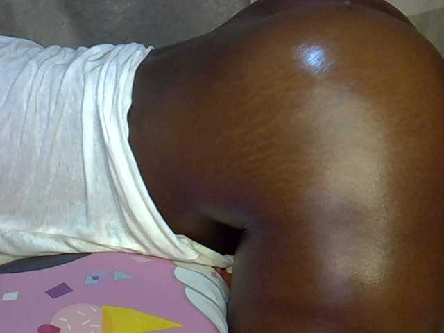 desirdoll23 live webcam show