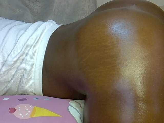 desirdoll23 live webcam show