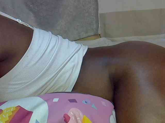 desirdoll23 webcam
