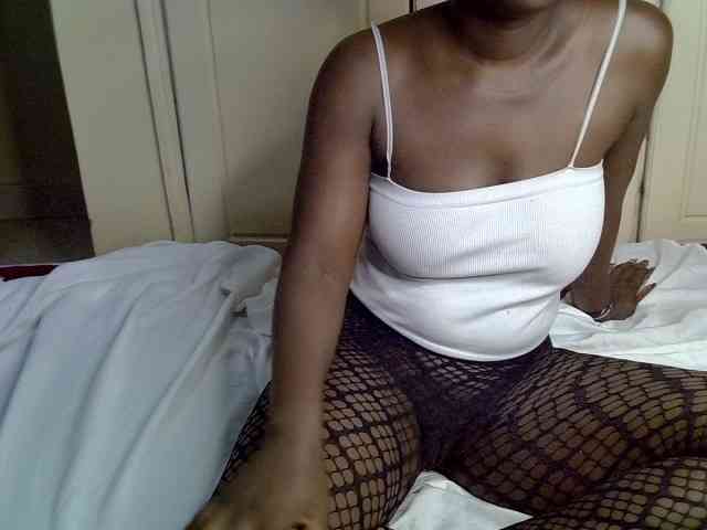 desirdoll23 webcam