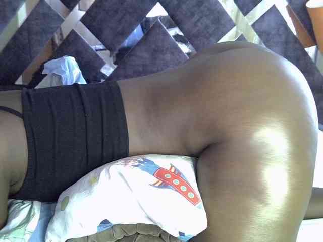 desirdoll23 webcam