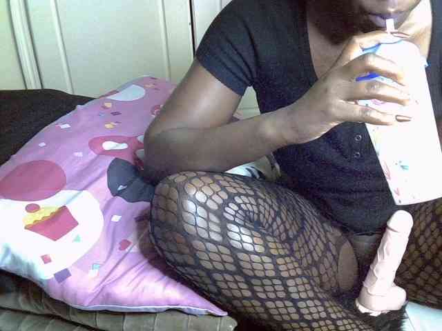 desirdoll23 webcam
