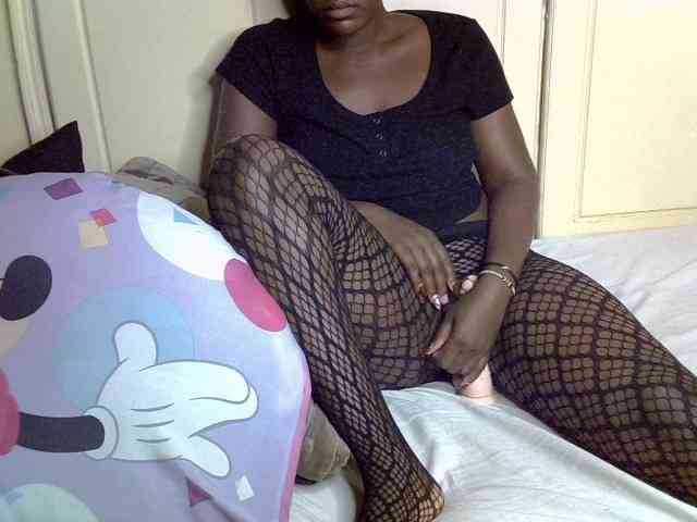 desirdoll23 webcam