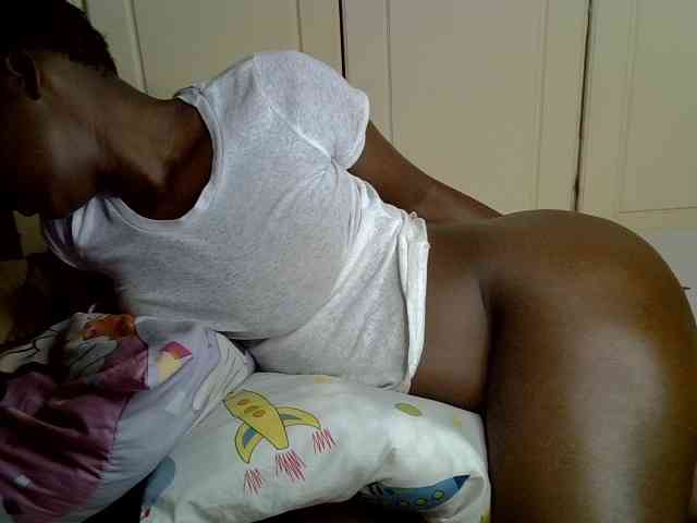 desirdoll23 webcam