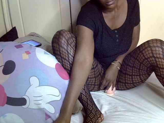 desirdoll23 webcam
