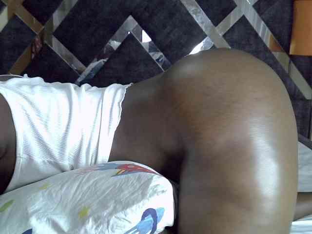desirdoll23 webcam