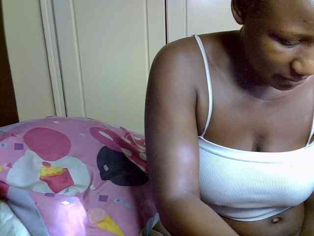 desirdoll23 webcam