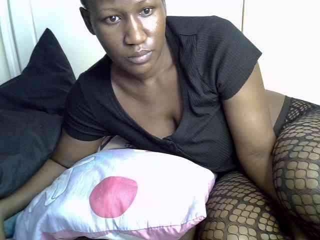 desirdoll23 webcam