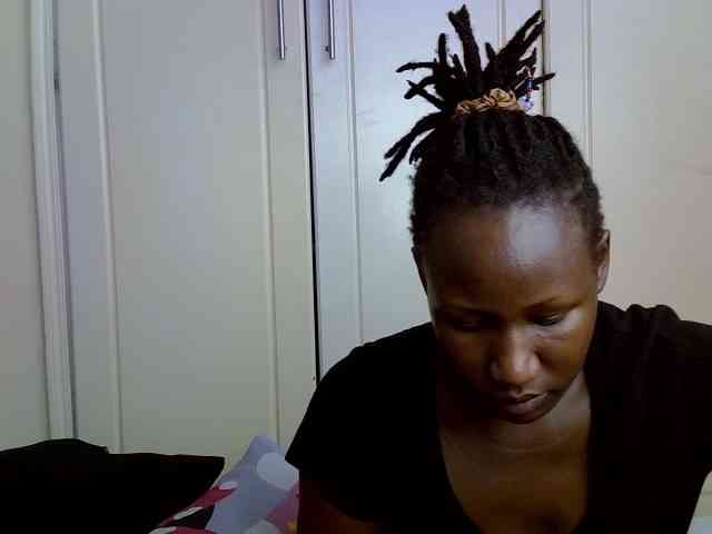 desirdoll23 webcam