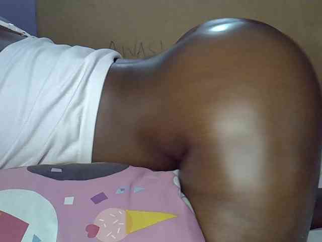 desirdoll23 webcam