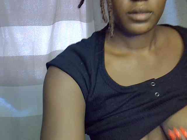 desirdoll23 webcam