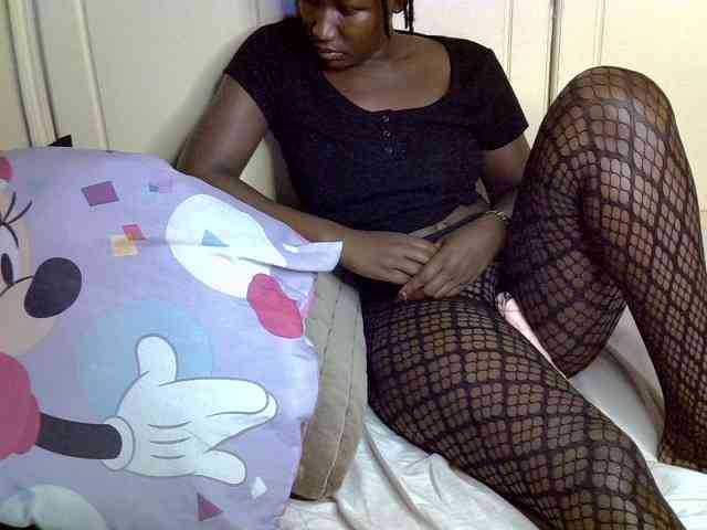 desirdoll23 webcam