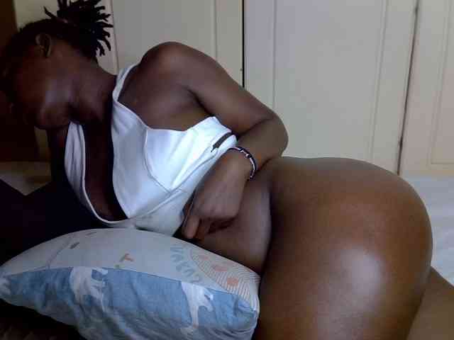 desirdoll23 webcam