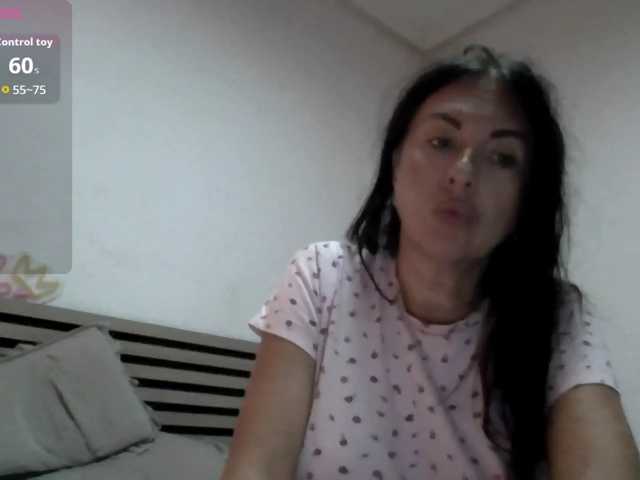 Lename, live now on BongaCams