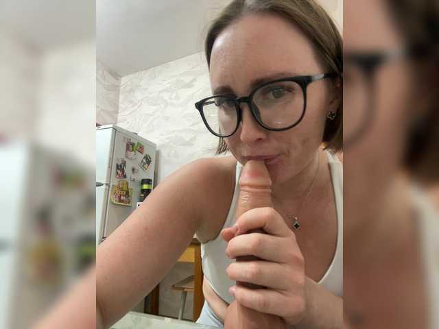 Chat with RUS577643 live cam