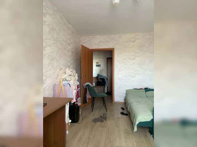 RUS577643