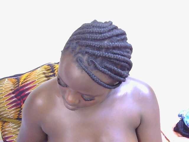 Riccara live cam on BongaCams