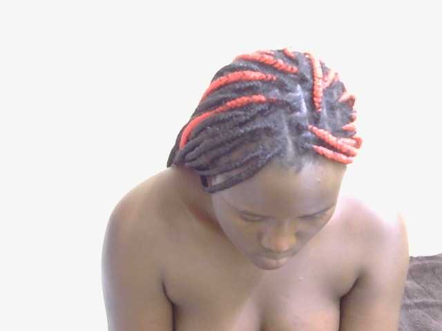 Riccara live cam on BongaCams