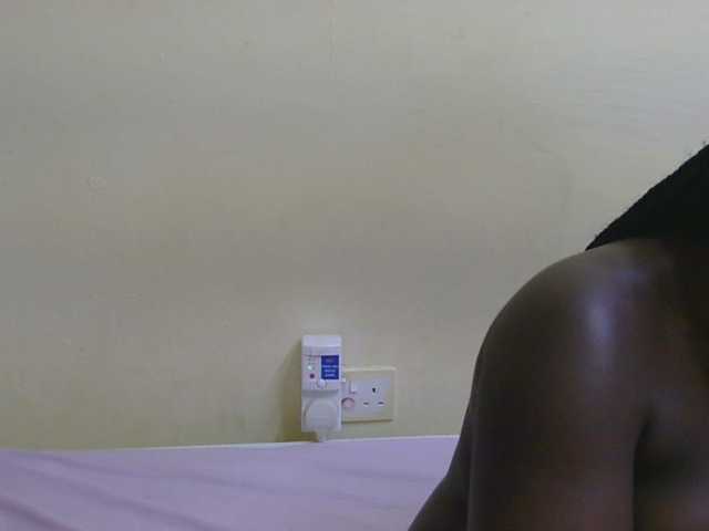 Riccara live cam on BongaCams