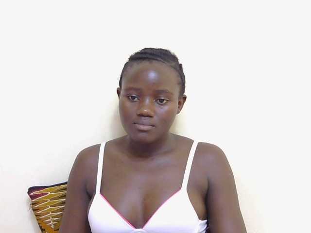 Riccara's BongaCams show and profile